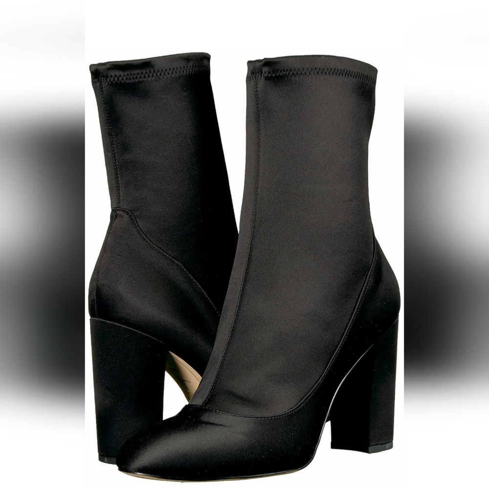 Sam Edelman

Women's Calexa Sock Bootie Satin